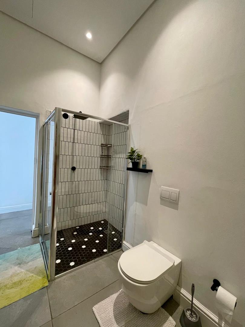 To Let 2 Bedroom Property for Rent in Woodstock Western Cape
